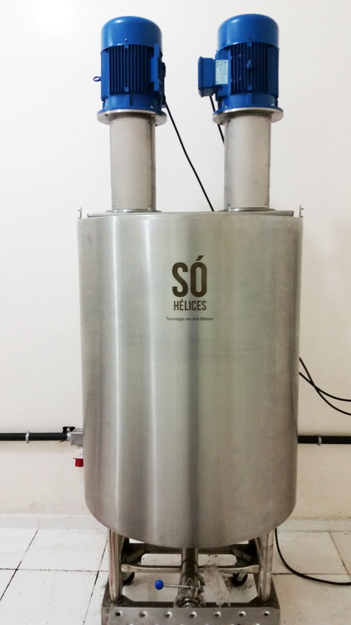 Triturador de 600 litros com isolamento térmico. 